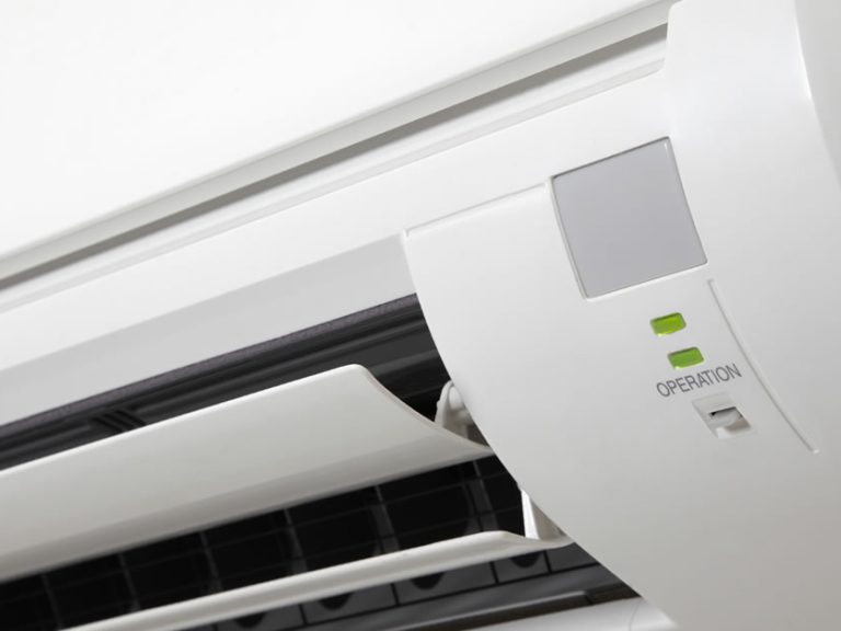 aircon light blinking