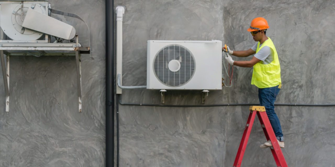 ducted-air-conditioning-service-1280×720 ducted-air-conditioning-service-1280x720